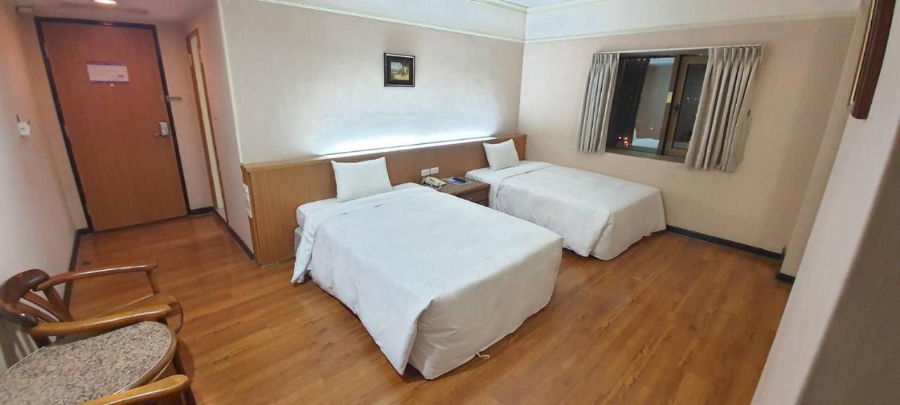 Tapeng Bay Holiday Hotel Донґан Екстер'єр фото