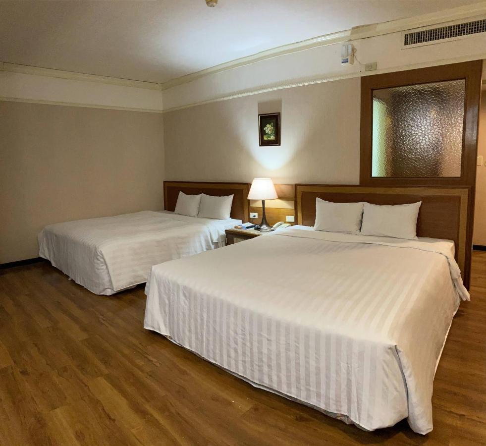 Tapeng Bay Holiday Hotel Донґан Екстер'єр фото