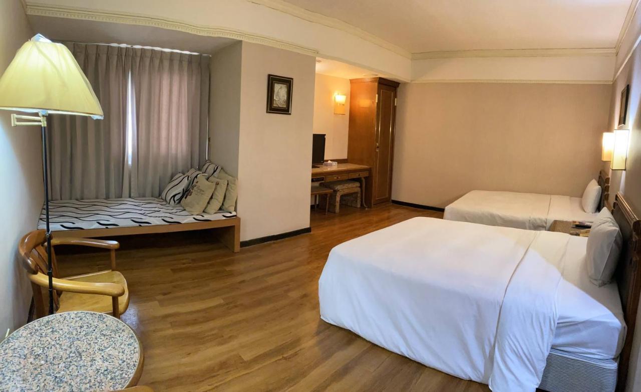 Tapeng Bay Holiday Hotel Донґан Екстер'єр фото
